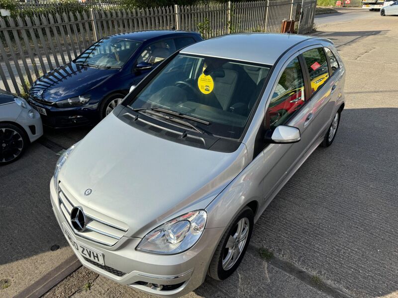 MERCEDES-BENZ B CLASS