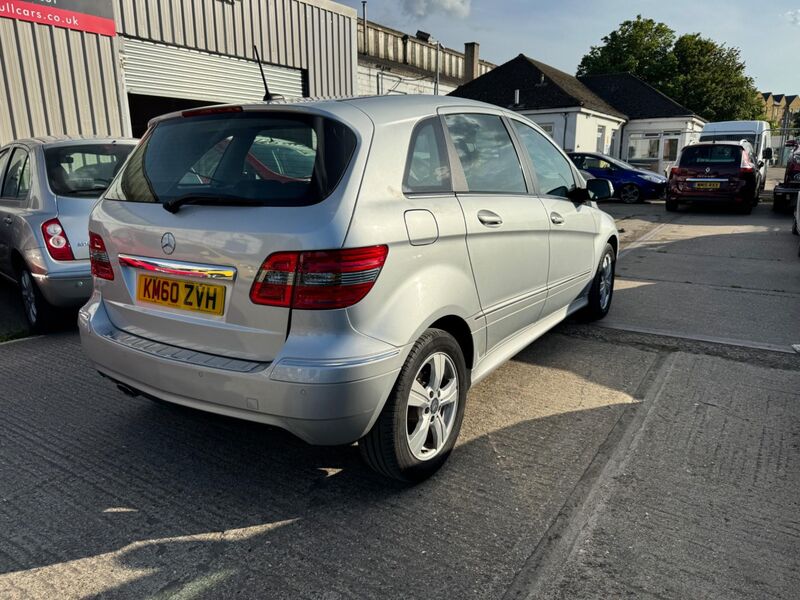 MERCEDES-BENZ B CLASS