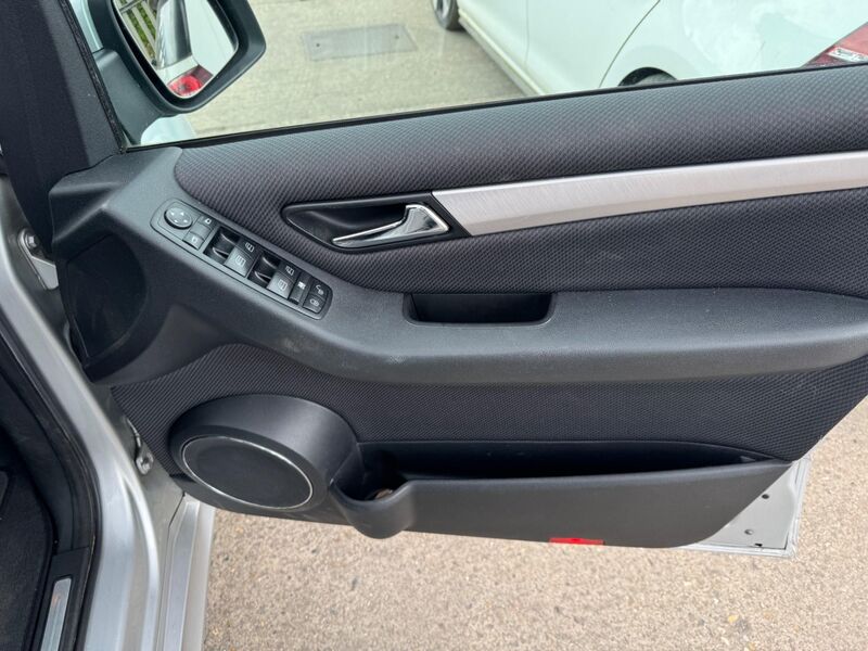 MERCEDES-BENZ B CLASS