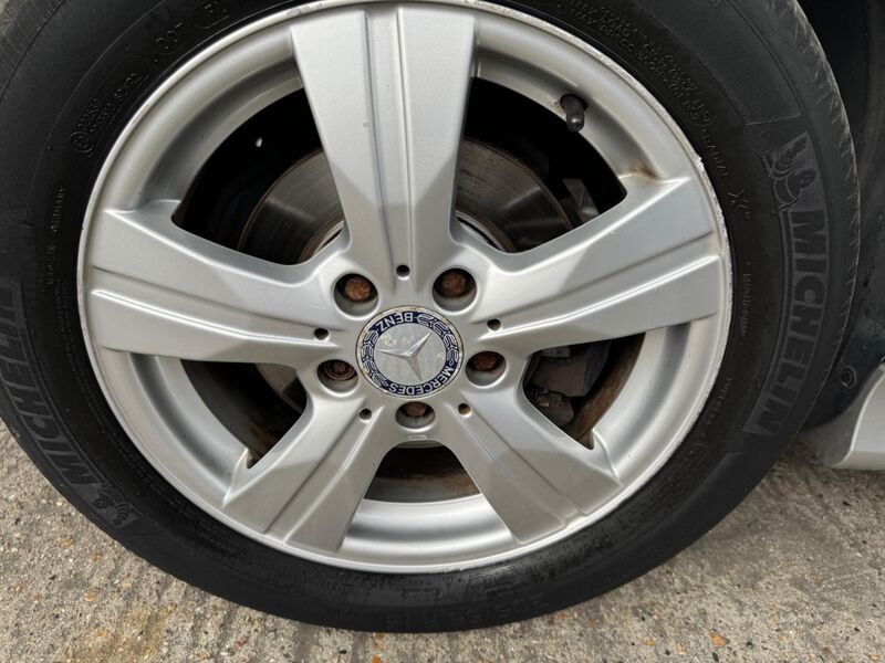 MERCEDES-BENZ B CLASS