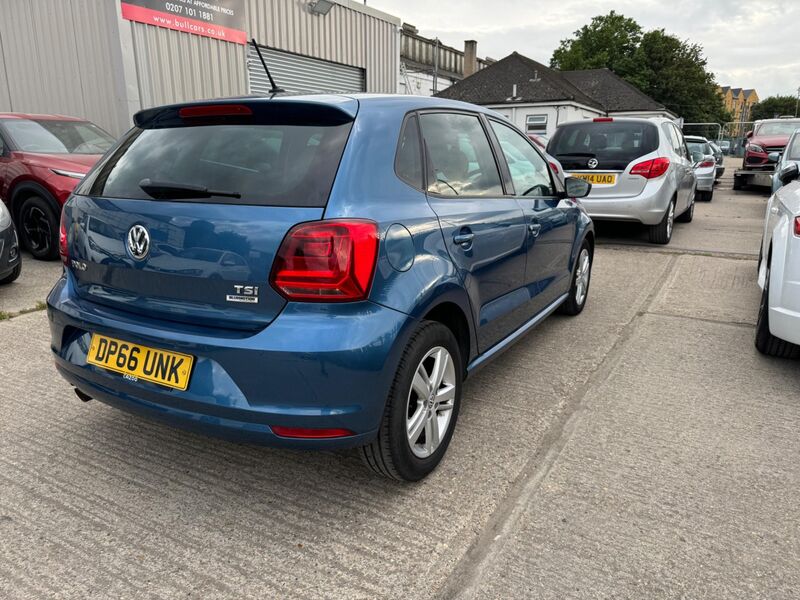 VOLKSWAGEN POLO