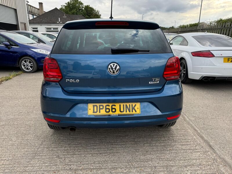 VOLKSWAGEN POLO