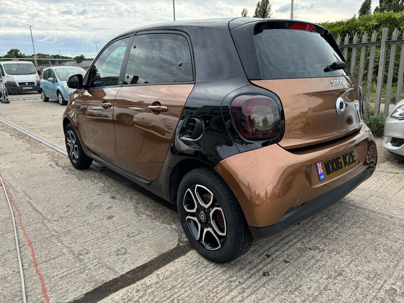 SMART FORFOUR