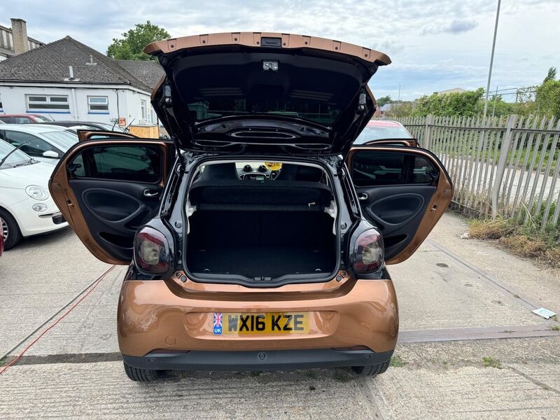 SMART FORFOUR