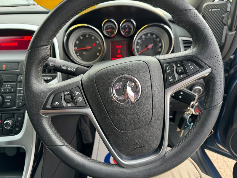 VAUXHALL ASTRA