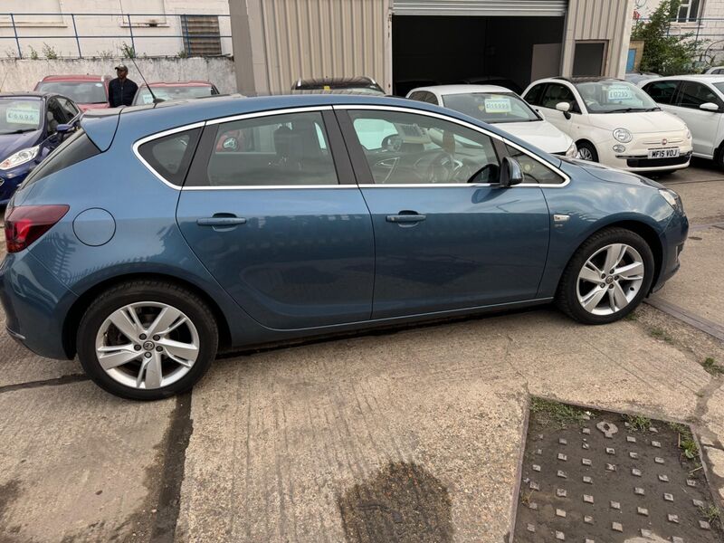 VAUXHALL ASTRA