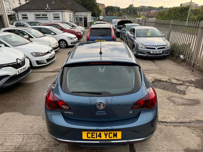 VAUXHALL ASTRA
