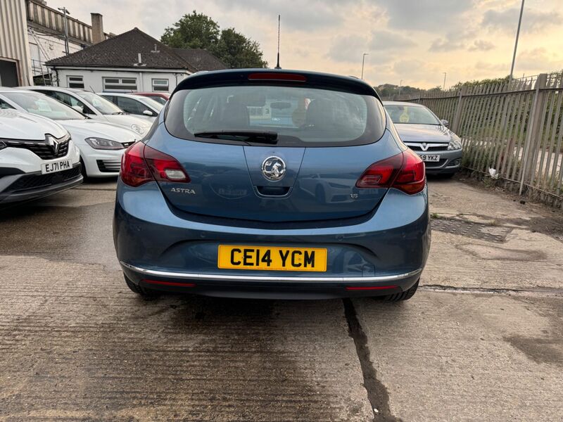 VAUXHALL ASTRA