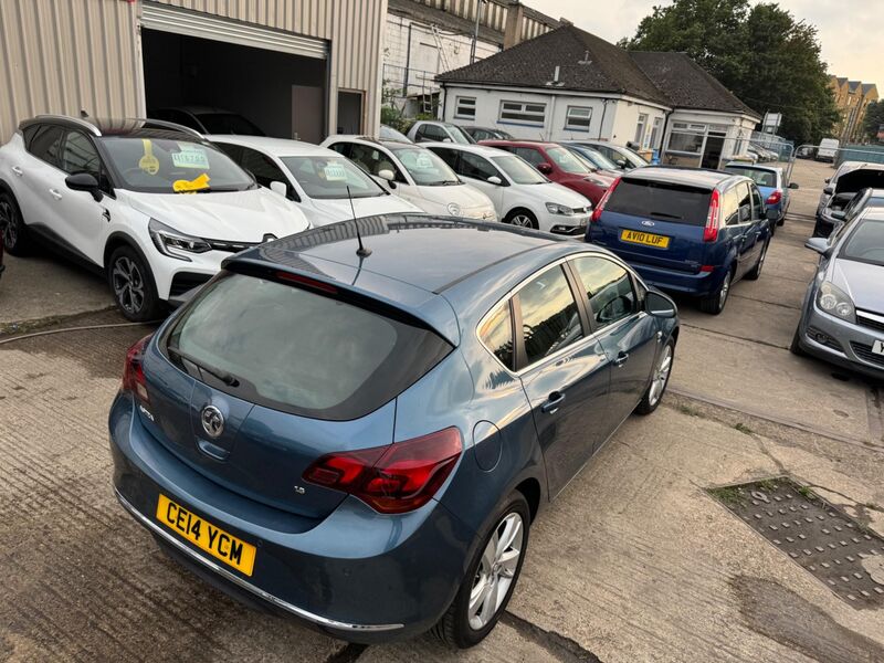 VAUXHALL ASTRA