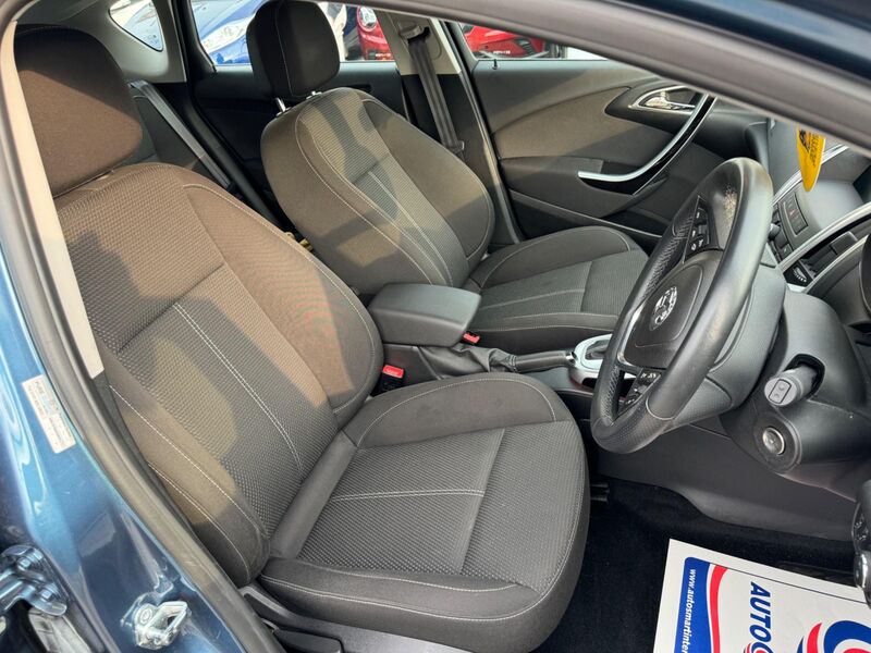 VAUXHALL ASTRA