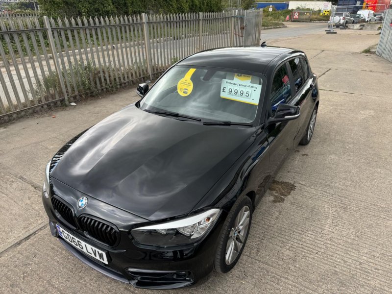 BMW 1 SERIES