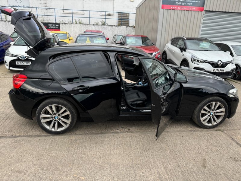 BMW 1 SERIES