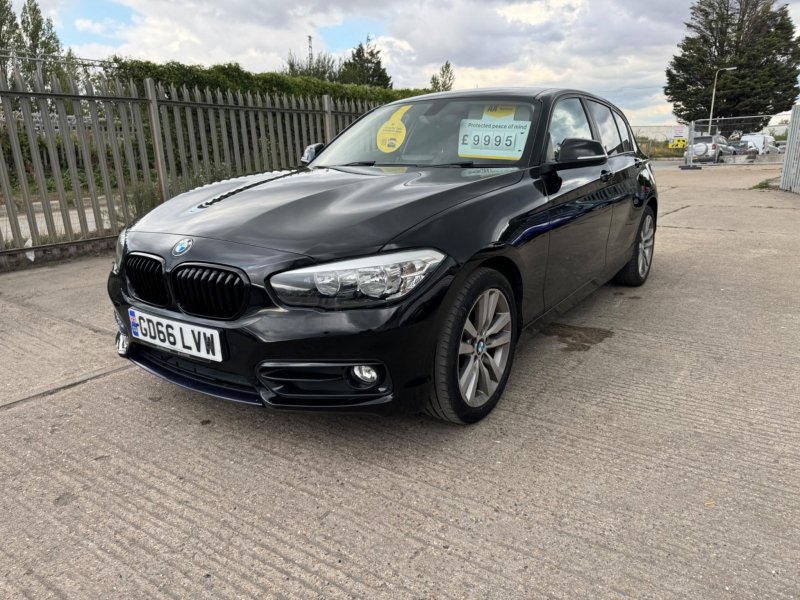 BMW 1 SERIES