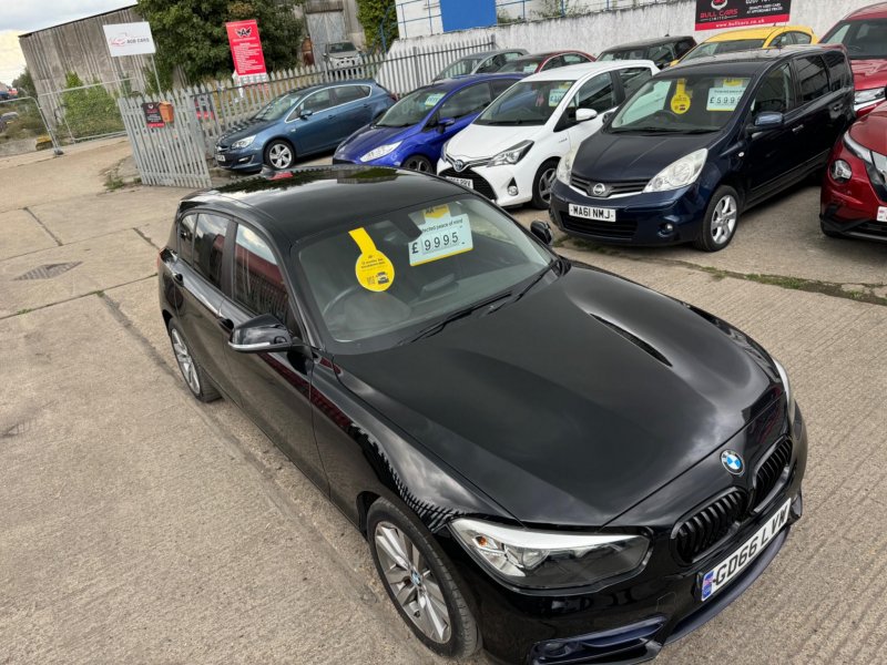 BMW 1 SERIES