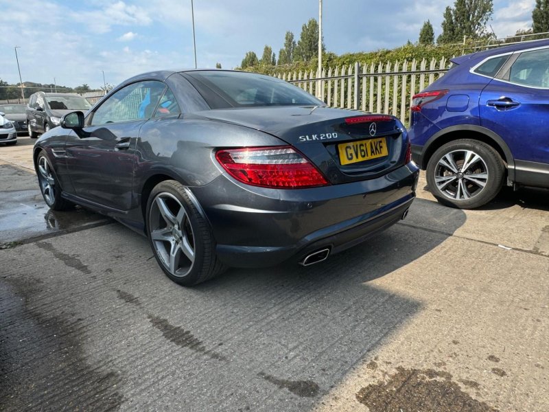MERCEDES-BENZ SLK