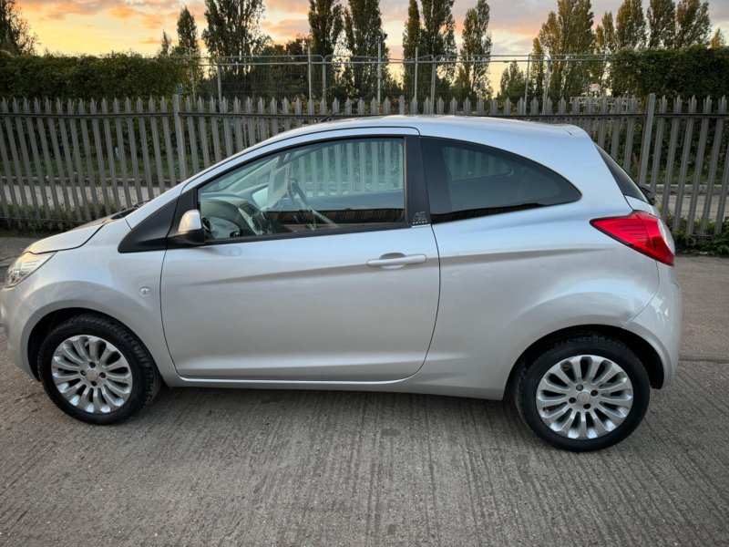 FORD KA