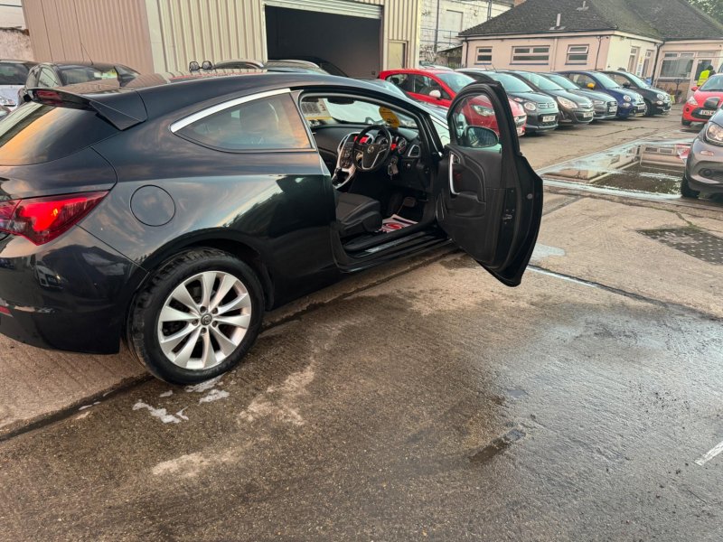 VAUXHALL ASTRA GTC