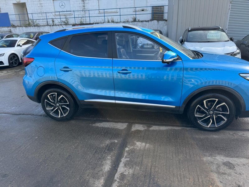 MG ZS