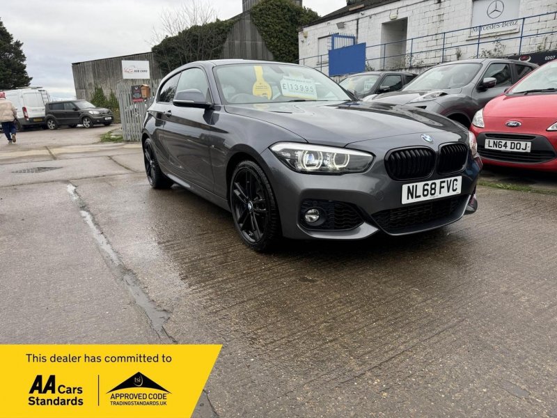 BMW 1 SERIES