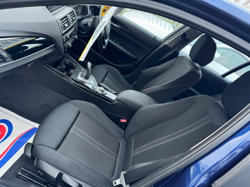 BMW 1 SERIES