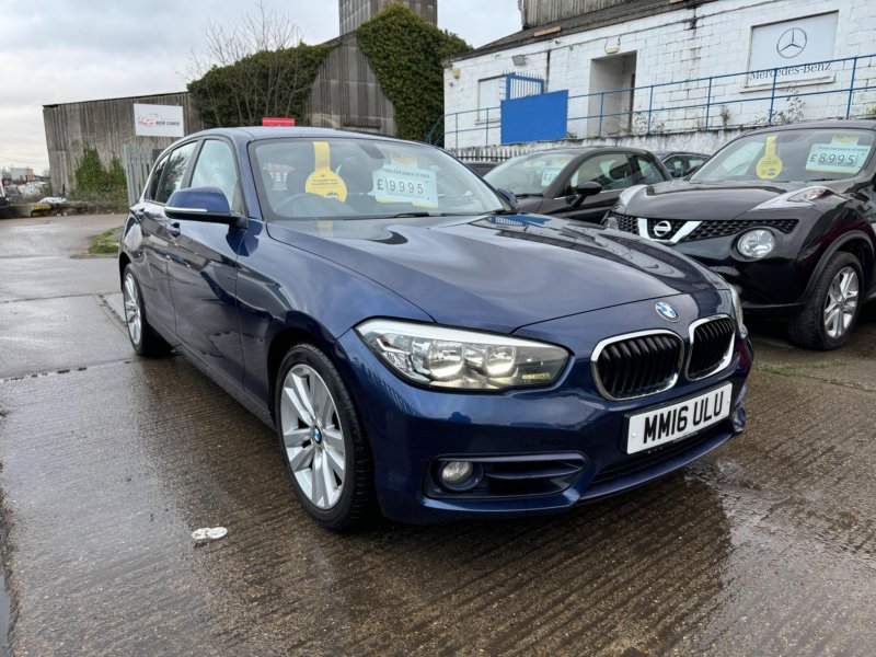 BMW 1 SERIES