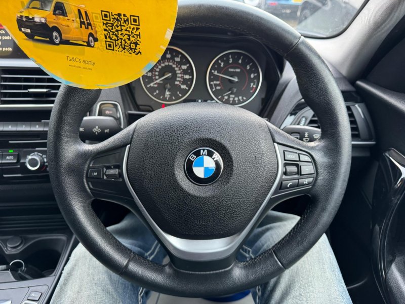 BMW 1 SERIES