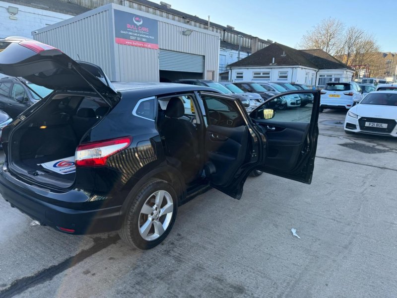 NISSAN QASHQAI