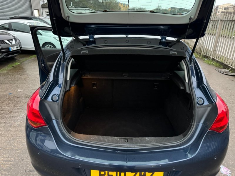 VAUXHALL ASTRA