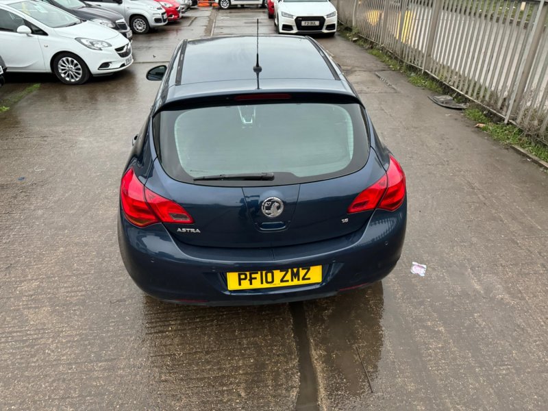 VAUXHALL ASTRA