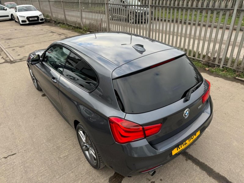 BMW 1 SERIES