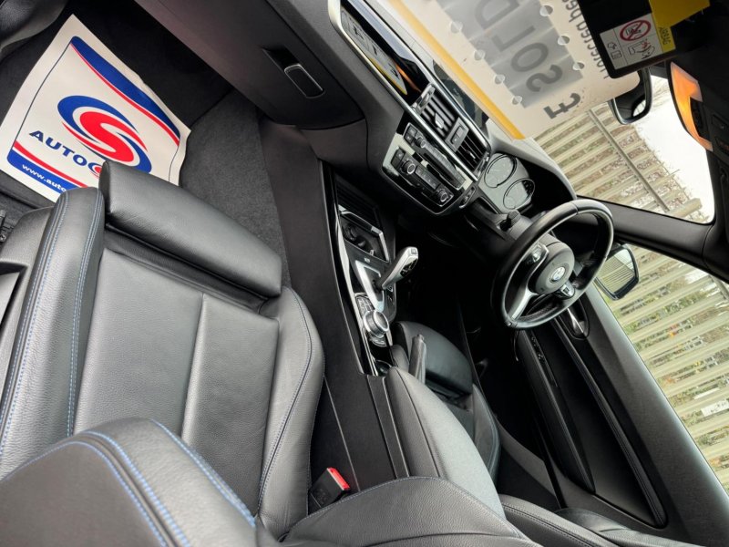 BMW 1 SERIES