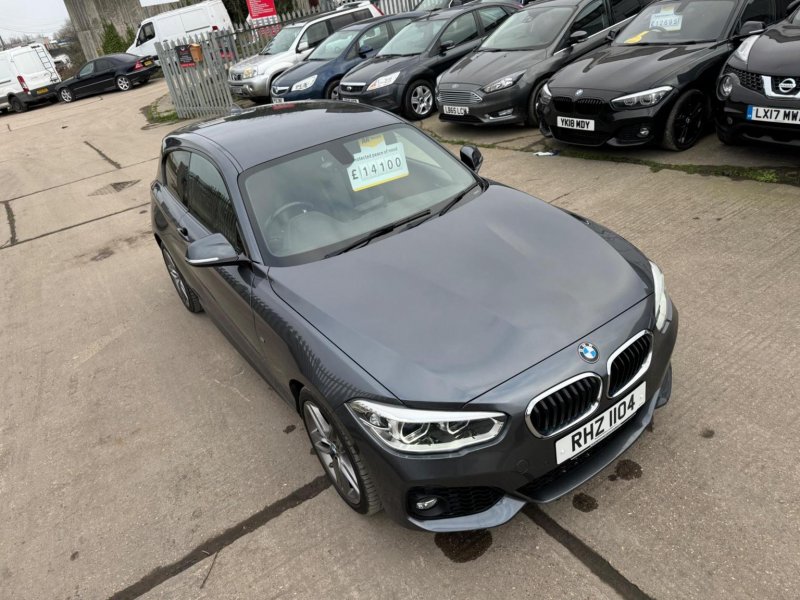BMW 1 SERIES