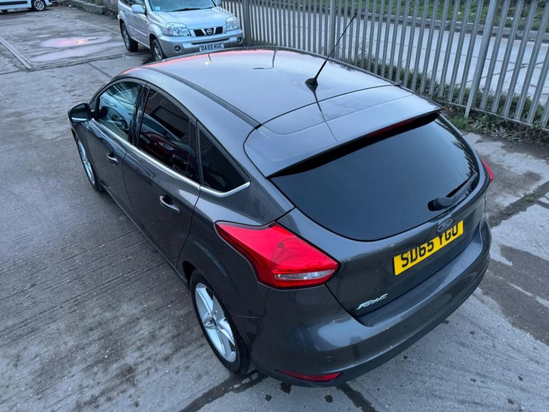 FORD FOCUS