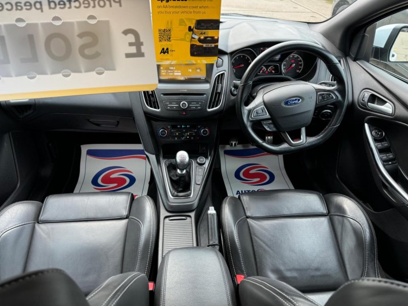 FORD FOCUS