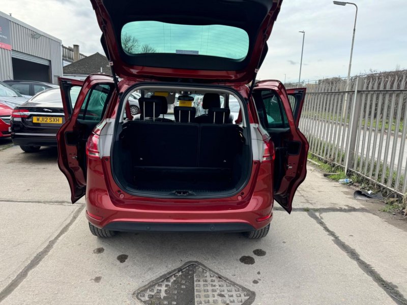 FORD B-MAX