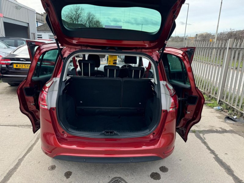 FORD B-MAX