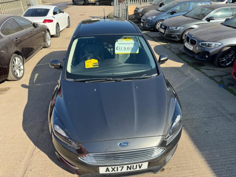 FORD FOCUS