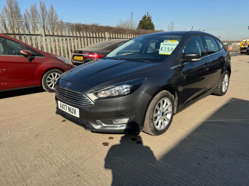 FORD FOCUS