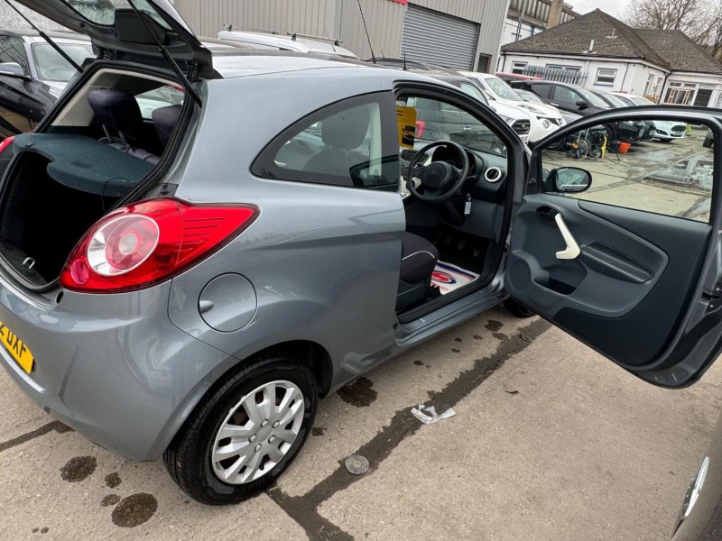 FORD KA