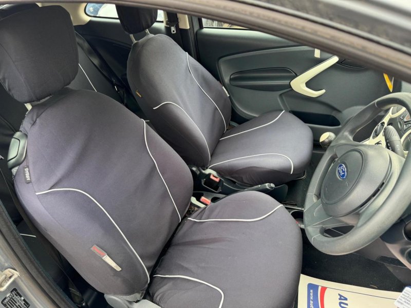 FORD KA