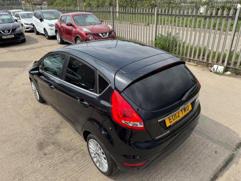 FORD FIESTA