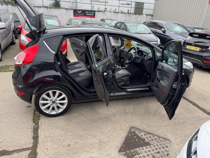 FORD FIESTA