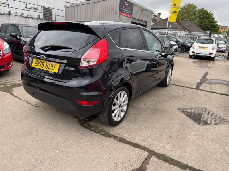 FORD FIESTA