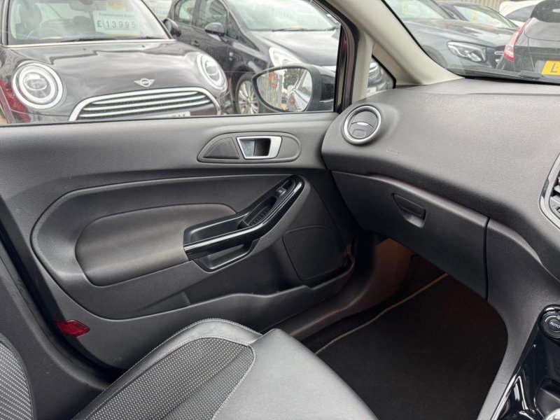 FORD FIESTA