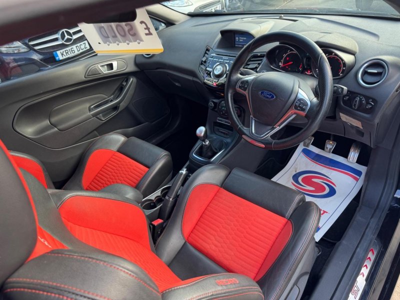 FORD FIESTA